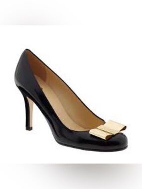 ♠️ Kate Spade Elegant Black Pumps with Gold Accent ♠️